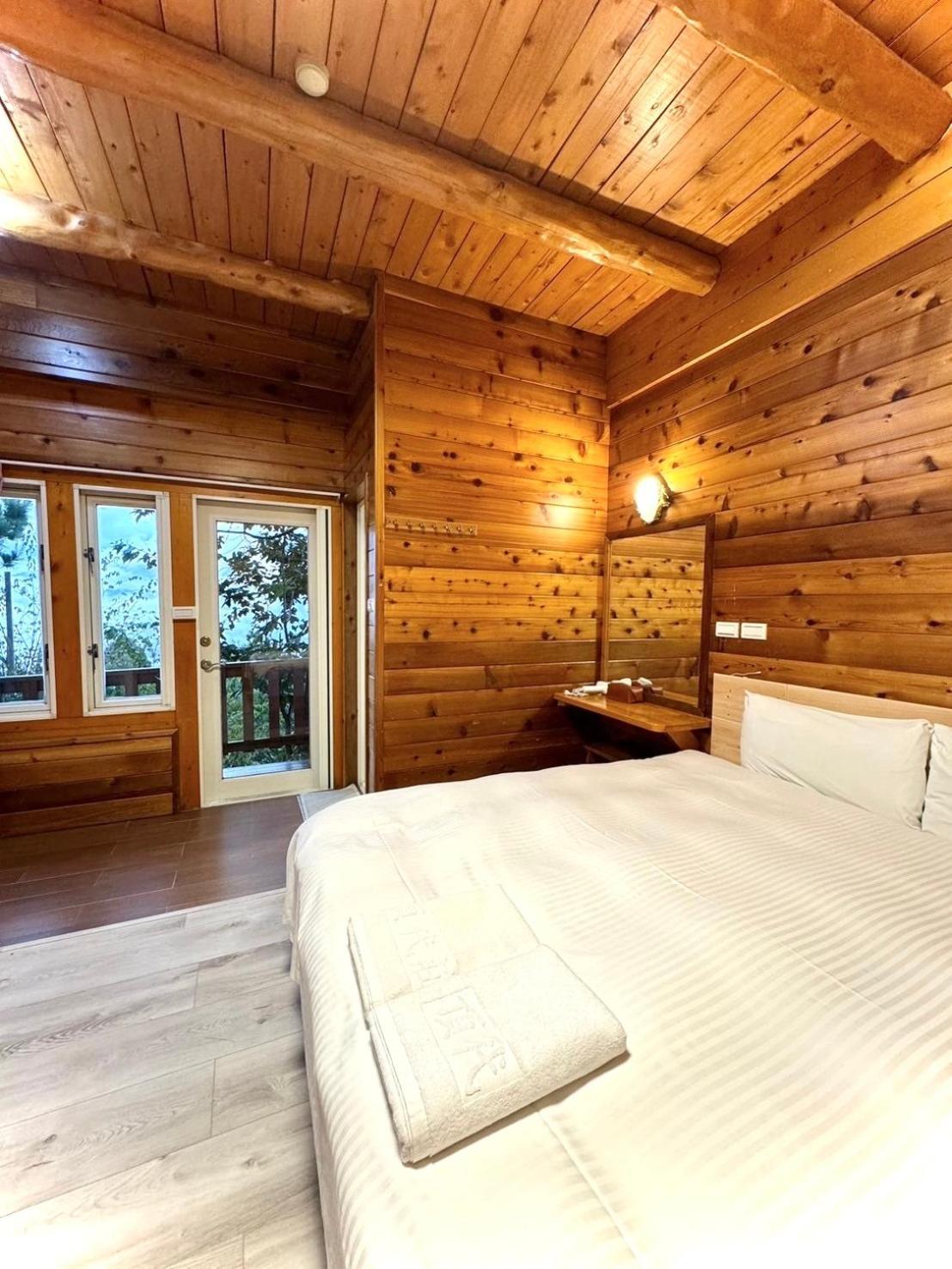 Dingdai Glass Villa 런아이 외부 사진